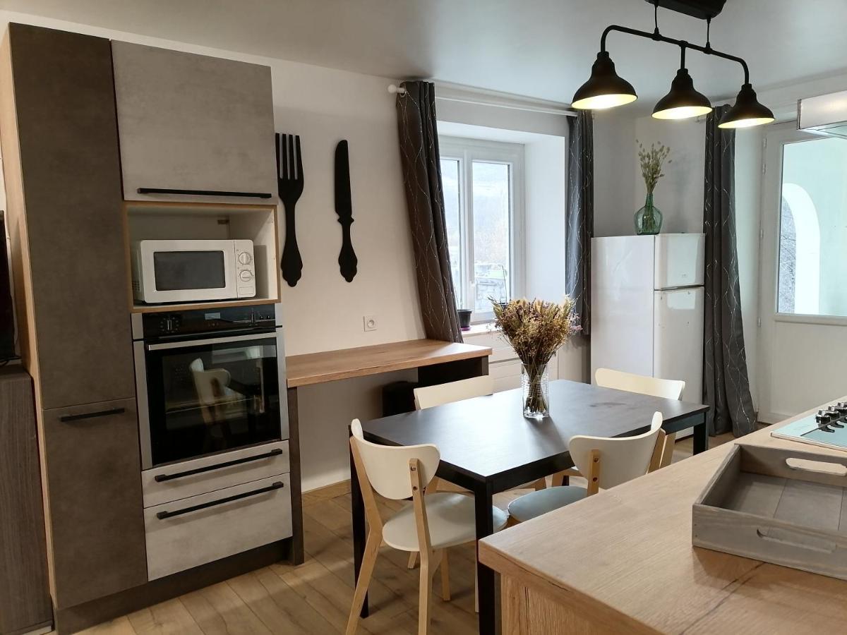 Aux d'Estaing Croisés, Gîte de montagne accessible à tous Extérieur photo