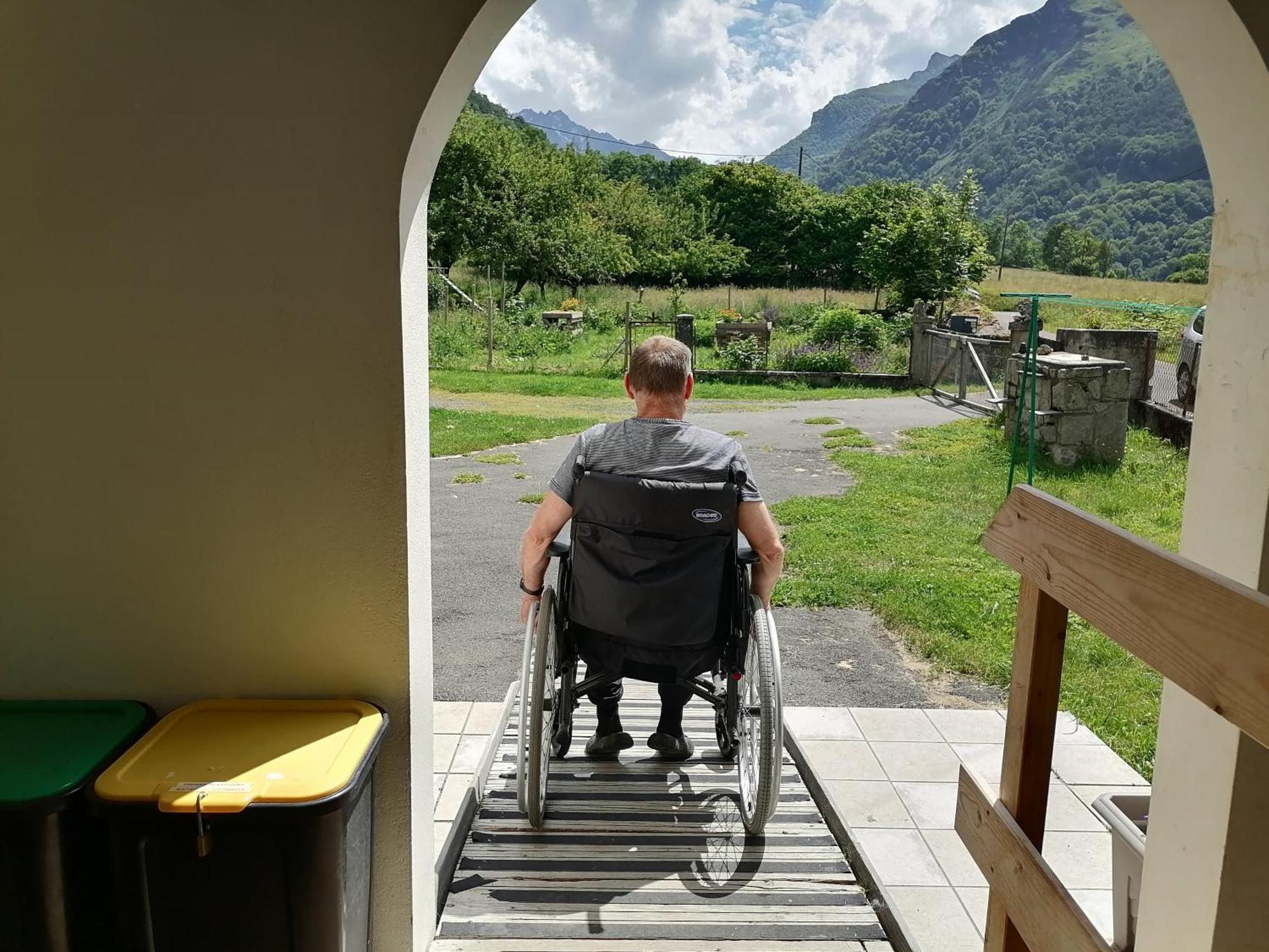 Aux d'Estaing Croisés, Gîte de montagne accessible à tous Extérieur photo