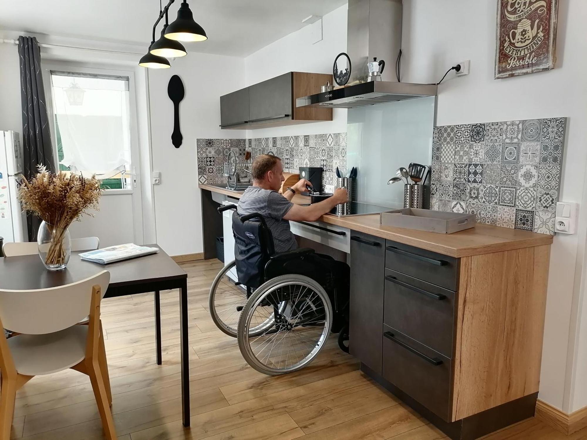 Aux d'Estaing Croisés, Gîte de montagne accessible à tous Extérieur photo
